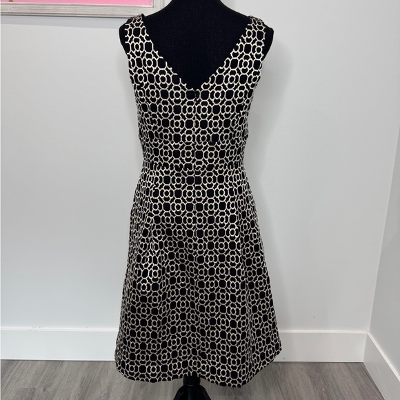 Lauren Ralph Lauren V-Neck Textured Formal Skater Dress (sz 10) - Picture 5 of 8